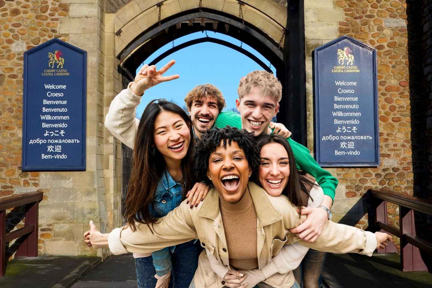 카디프: 도보 투어 & 탐험 게임