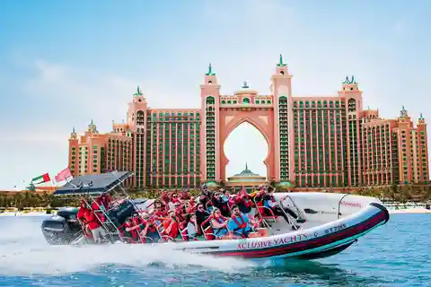 Dubai: Marina, Atlantis, Palm & Burj Al Arab Speedboat Tour