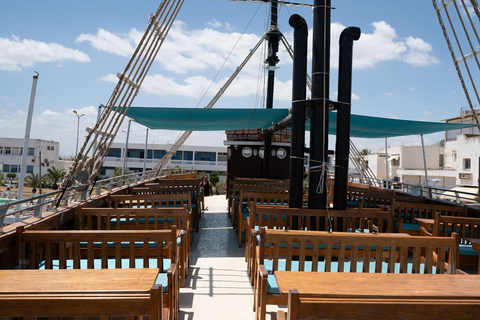 Tunis: Pirate Ship Cruise with Lunch and Swimming