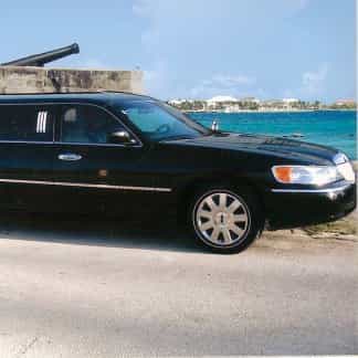 nassau roundtrip airport transfer by limousine