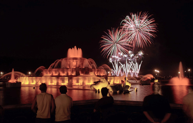 Tour de 2 horas por los fuegos artificiales del muelle de Chicago y tour nocturno en Segway