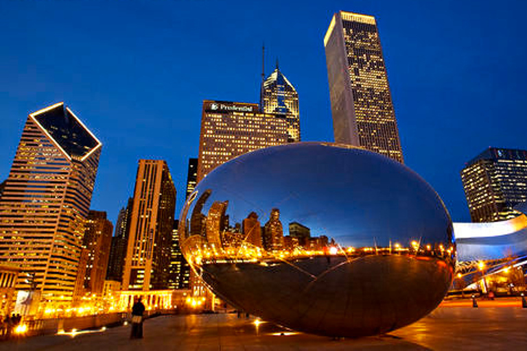 Visite de 2 heures des feux d'artifice de Chicago Pier et visite en Segway en soiréeFeux d'artifice de 2 heures sur la jetée et visite en soirée en Segway à Chicago