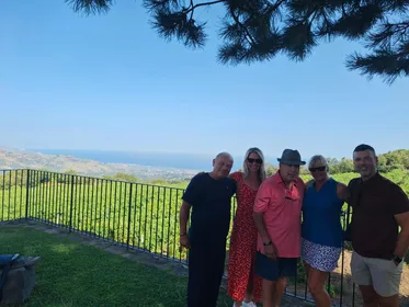 Private Ätna-Tour: Mittagessen, Weinprobe im Weinkeller von Taormina/Catania Private Ätna-Tour: Mittagessen, Weinprobe im Weinkeller von ...