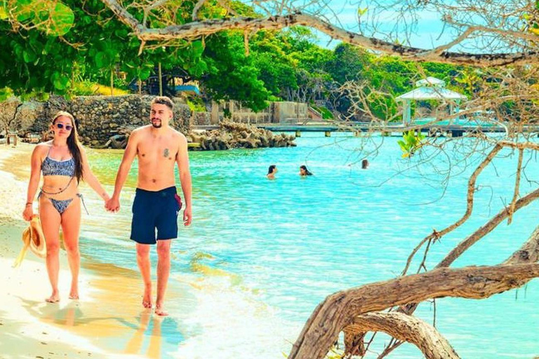 Cartagena: Sol y Papaya Beachclub - Daytour in Isla Grande!