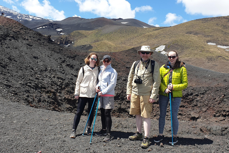 Catania: Excursión a pie por el Etna 2000 m y las Gargantas de Alcántara, recogida