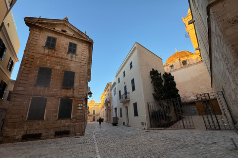 Menorca: Privétour met gids door CiutadellaPrivétour door Ciutadella in het Engels