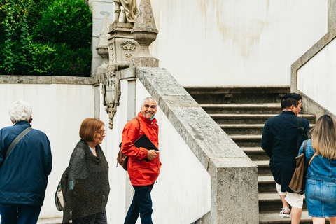 Desde Oporto: tour de día a Braga y Guimarães con almuerzoRecogida y regreso al hotel incluidos.