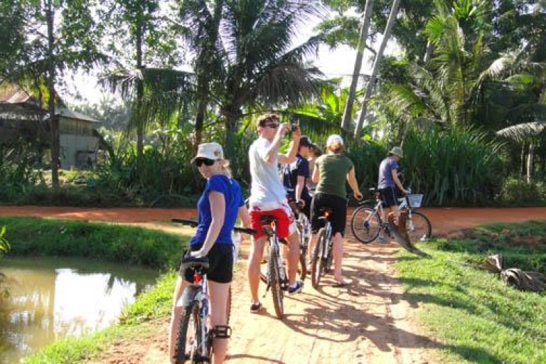 Volver a lo básico: Siem Reap en Camboya Village TourOpción estándar