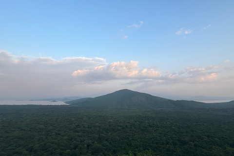 Addis Abeba: 12-tägige Tour durch das Omo-Tal und den Großen Afrikanischen Grabenbruch