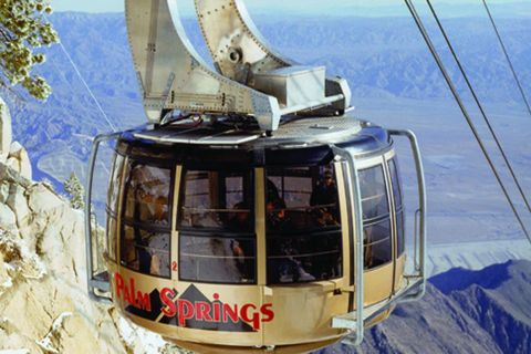 Seilbahnfahrt mit der Palm Springs Aerial Tramway