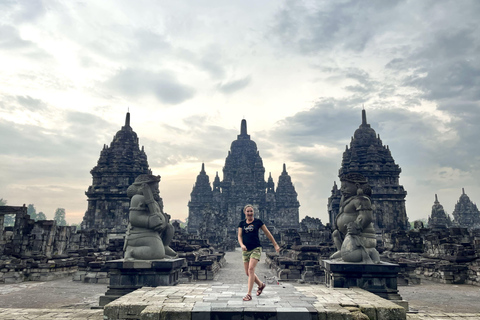 Yogyakarta: Jednodniowa wycieczka do świątyni Borobudur i Prambanan