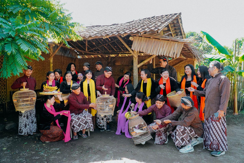 Yogyakarta: Village Tour, Gamelan, Dance & Batik with Lunch