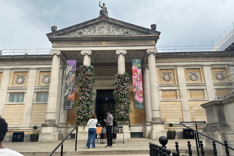 From London: Oxford and Bath small group day trip