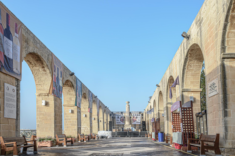 O charme histórico de Valletta: Uma excursão a pé guiada