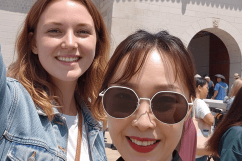Seoul Layover: Private All-Inclusive Walking Highlights Tour