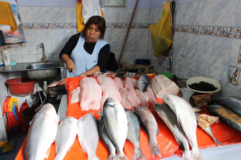 Lima: Market Tour, 35 Fruits Tasting & Cooking Class