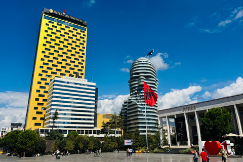 地拉那：本地导游带你快速徒步导览主要景点