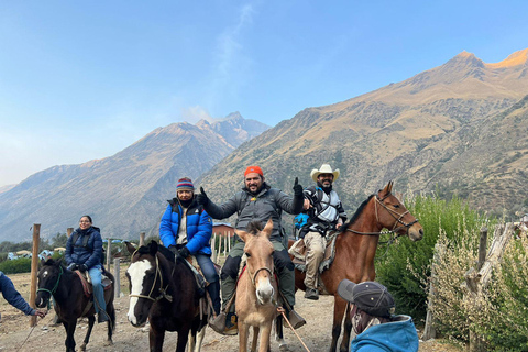 Cusco: Humantay Lagoon Hike with Luxury Domes with Alpacas