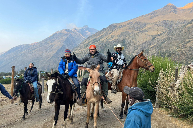 Cusco: Humantay Lagoon Hike with Luxury Domes with Alpacas