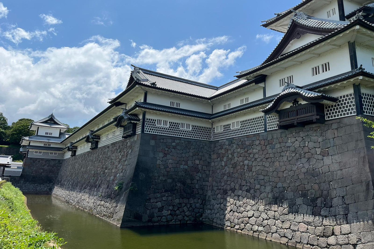 Kanazawa Highlights with Hidden Samurai House & Tea Break