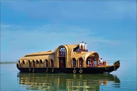 Vembanad Lake: Backwater Cruise & Local Life Tour - 4 hours