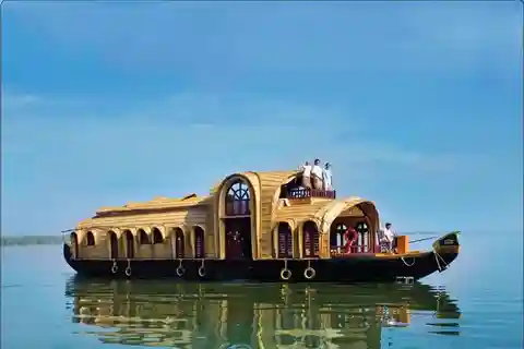 Backwaters of Alapuzha from Cochin port