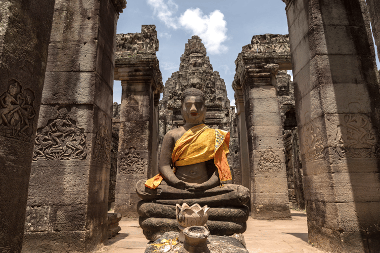 Private Tuktuk taxi to Angkor Wat, Bayon and Ta Prohm Temple