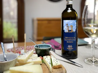 San Gimignano: Weinberg- und Kellertour mit Weinverkostung