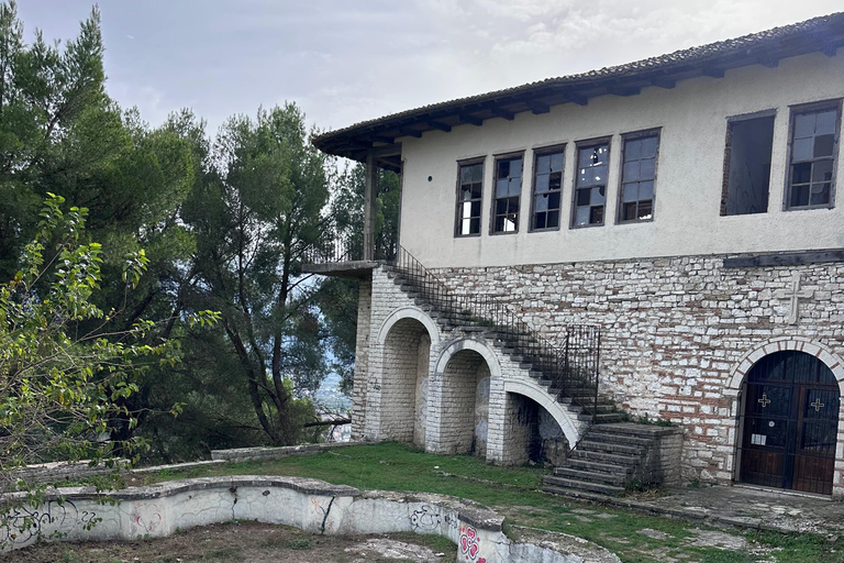 Vlora/Rradhime/Orikum: Berat Castle and Old City Sunset Tour From Vlora: Berat Castle & OldCity Sunset Tour