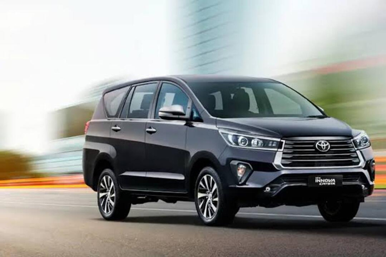 Dagsutflykt till Taj Mahal i en SUV-bil med alternativ.Dagsutflykt till Taj Mahal i en SUV-bil + guide