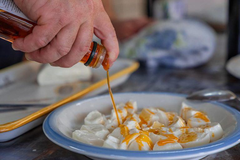 Sorrento: Lemons grove, Farm Tour&Tasting and Pizza Class Sorrento Coast: Enogastronomic Tour with Show & Tasting