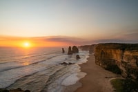 Melbourne, Helicopter Tour to 12 Apostles & Great Ocean Rd - Housity