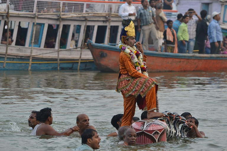 Heldagsutflykt Varanasi &amp; Sarnath + Ganga Aarti + båtresaAll inclusive