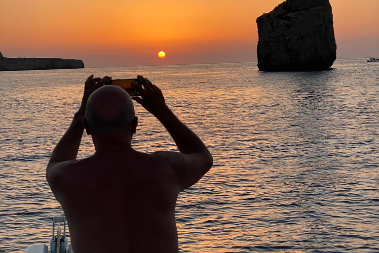 Sunset Boat Tour: Northern Ibiza from Santa Eulalia Sunset Boat Tour: North Ibiza from Santa Eulalia