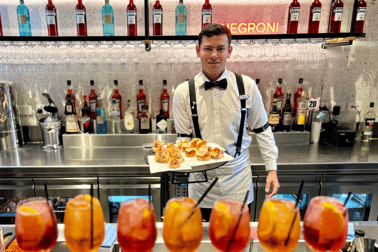 Melbourne: Laneways Food Tour with 8 Authentic Tastings