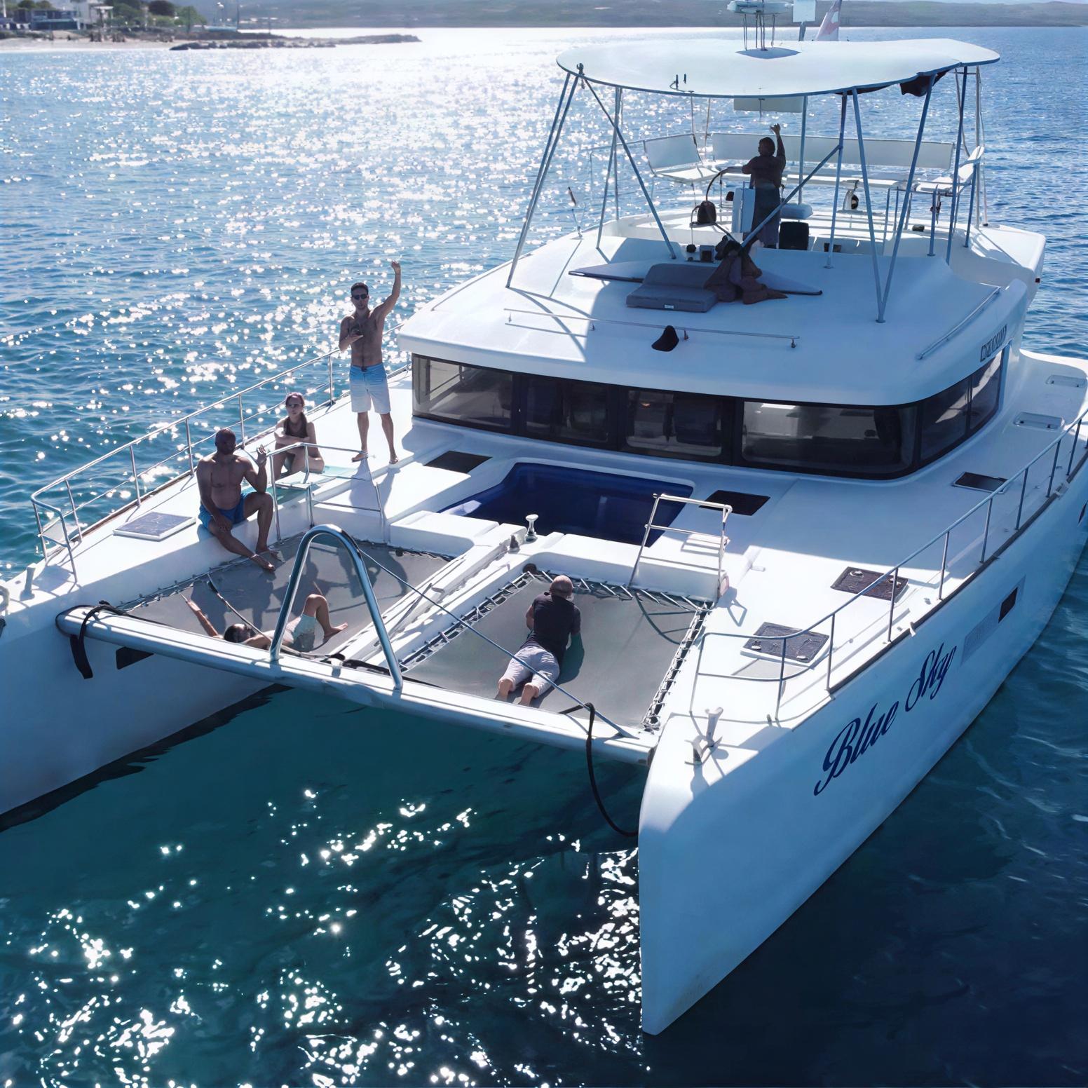 Party-Katamaran: Mittagessen, Drinks & Whirlpool in Puerto Plata
