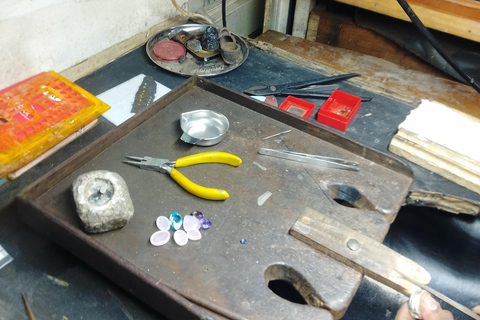 Kandy Traditional Jewelry making with gem cutting experience