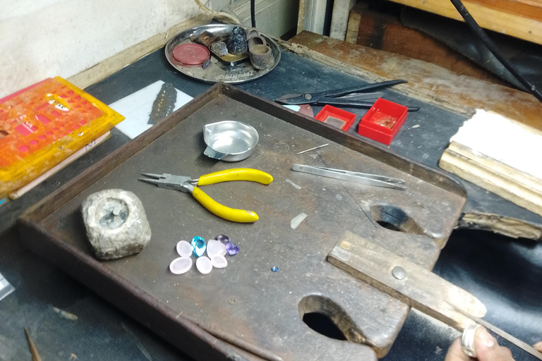 Kandy Traditional Jewelry making with gem cutting experience