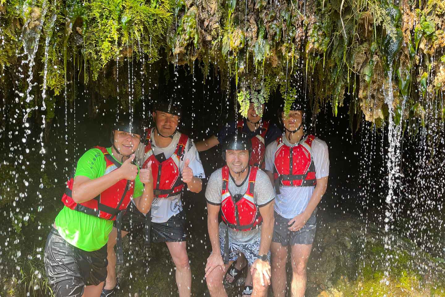 Omiš/Split: Cetina River Rafting Adventure & Cliff Jumping