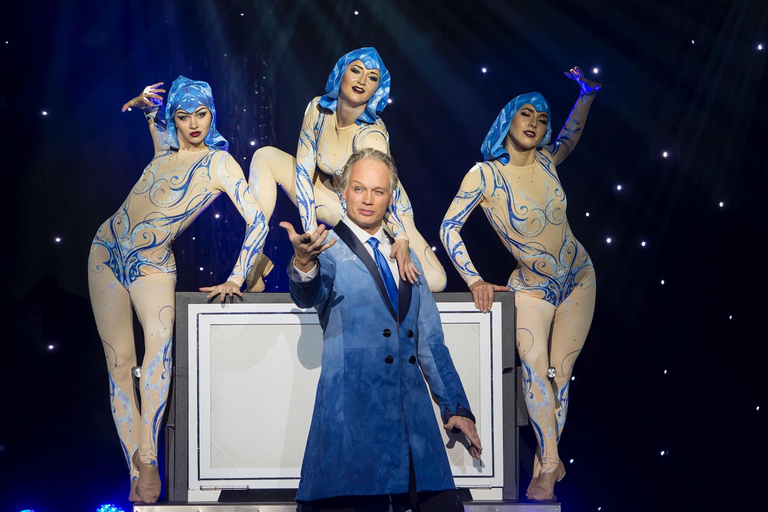 Sarrasani - spectacular show with exclusive 4-course dinner! Sarrasani - Spectacular Show with Exclusive 4-Course Dinner!