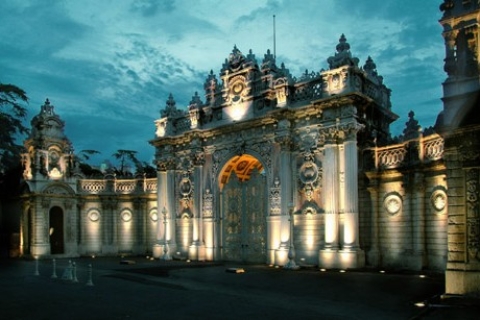 Pałac Dolmabahce i azjatycka strona Stambułu