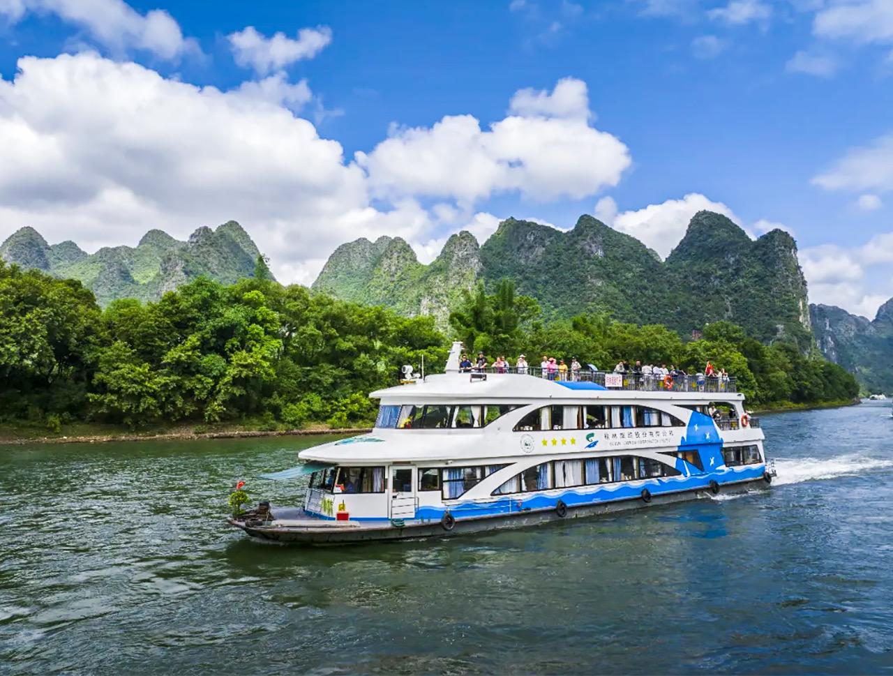 Ab Guilin: 4-Sterne-Luxus-Li-Flusskreuzfahrt mit Mittagsbuffet