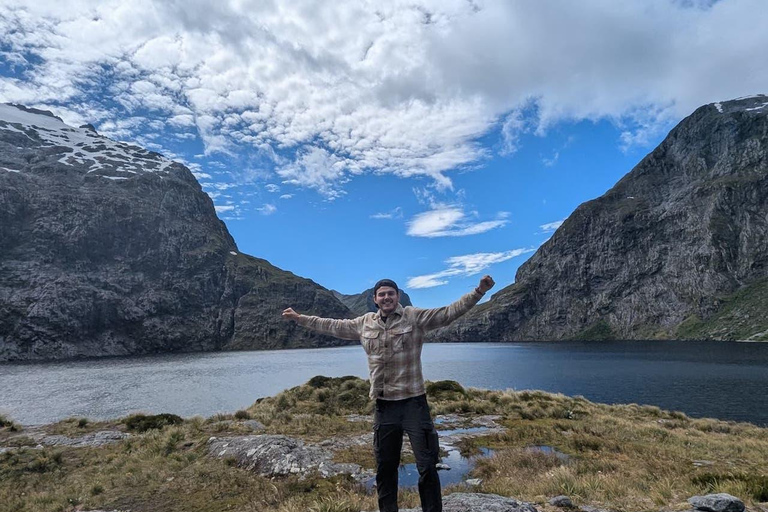 Milford Sound from Te Anau | 70-Min Elite Helicopter Flight