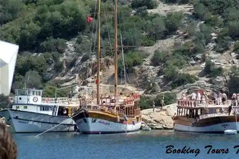 Hel dagsutflykt med båt från Kusadasi till Egeiska havet