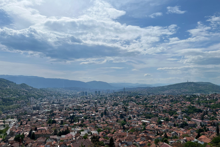 Sarajevo: Sunset Picnic with Wine or Beer Tasting and Snacks Sarajevo: Sunset Picnic with Wine or Beer Tasting+snacks