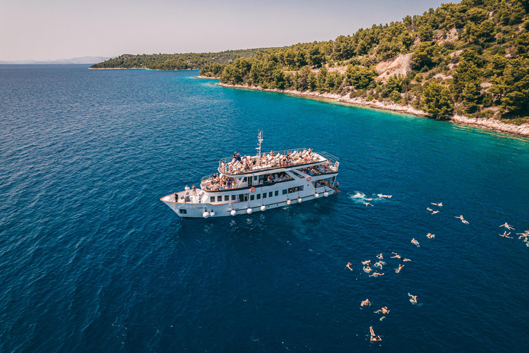 Split: Blue Lagoon, scheepswrak en Šolta met eten en drinken