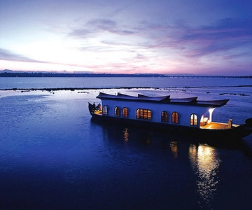 2-Hour Cochin Sunset Harbor Cruise
