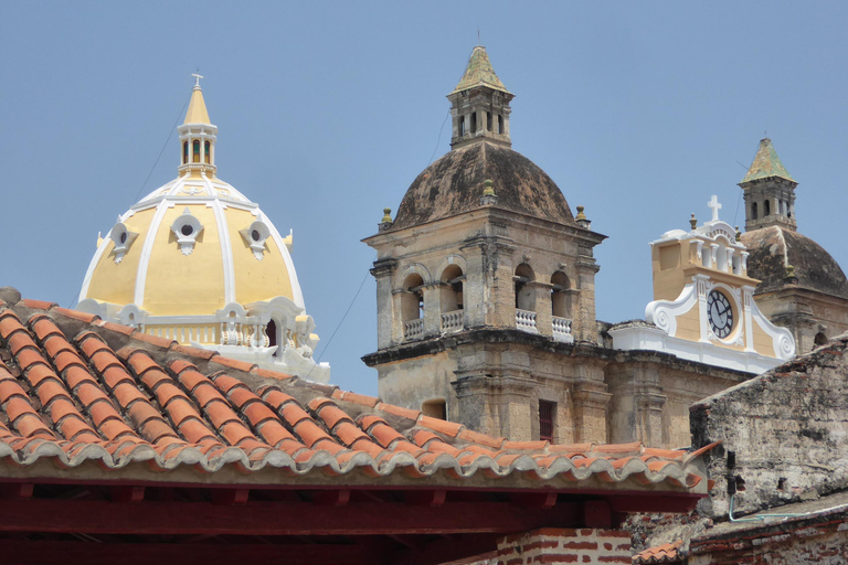 Cartagena: Private Walking Tour with German or Italian Guide