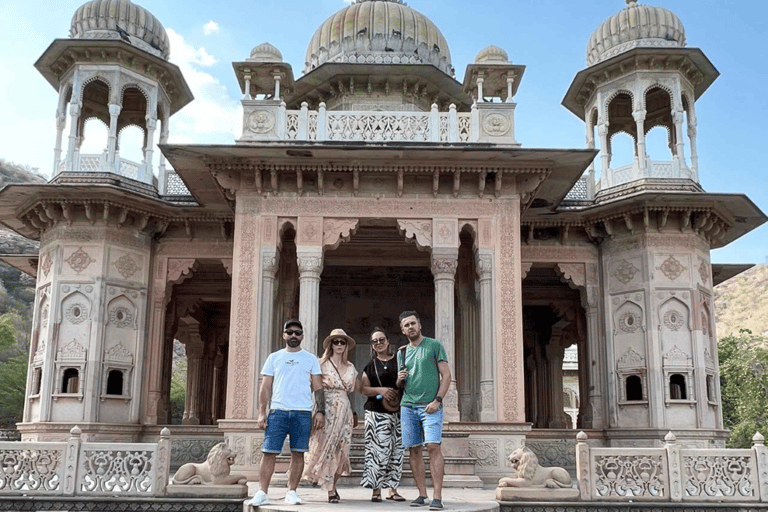 Jaipur Flower Market Tour & Monkey Temple, Local Breakfast