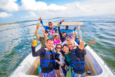 Cartagena:Rekognosering på privata öar med snorkling inkluderadCartagena: Privat ö-tur med snorkling ingår